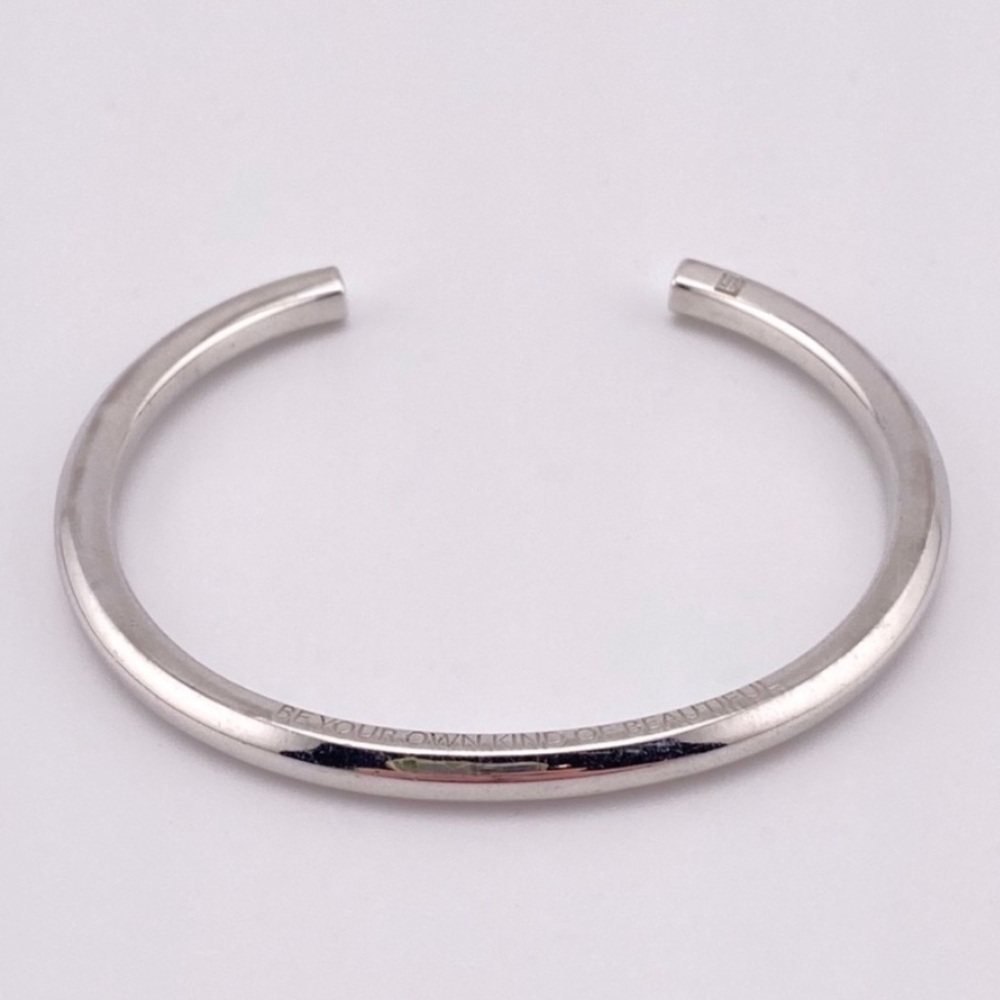 5/$20 Stella Valle Be Your Own Kind of Beautiful Silver Tone Bracelet - Picture 8 of 16